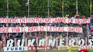 Torcida antifascista do Rayo Vallecano rechaça jogador rival nazista