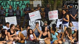 Estudantes da EE Fernão Dias Paes desocupam escola