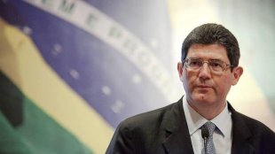 Bolsonaro faz ‘fritura pública' e liberal Joaquim Levy se demite da presidência do BNDES