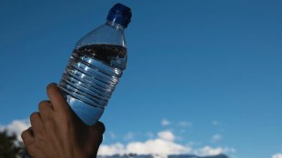 Crise da água no RJ eleva em 40% preço da água mineral e Witzel segue destruindo a CEDAE