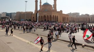 Novos protestos no Líbano pela profunda crise econômica