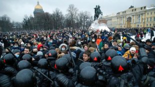 A onda de manifestações na Rússia contra a guerra