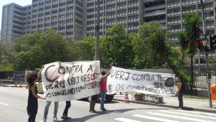 Estudantes da UERJ são presos para impedir manifestação no Rio