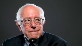 Sanders apoia o “patriotismo corporativo”