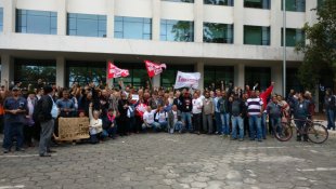 Ato político em defesa do SINTUSP reúne trabalhadores e apoiadores