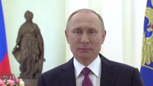 Saudação machista de Putin no #8M: "As mulheres precisam dos homens"