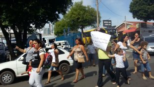 Trabalhadores da Saúde de Sumaré protestam pelo pagamento dos direitos