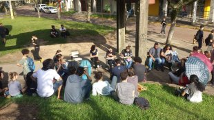Estudantes da UFRGS se organizam em apoio aos professores em greve