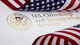  Trump quer revogar a cidadania por nascimento de filhos de imigrantes