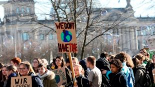 Greve estudantil na Europa contra a crise ambiental