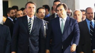 Após Bolsonaro presentear deputados com R$ 1 bi em emendas, reforma da Previdência pode ser votada nesta madrugada
