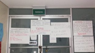 Trabalhadores ocupam escritório da direção de hospital no México 