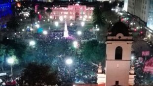 #NiUnaMenos: milhares de pessoas de mobilizaram contra a violência de gênero na Argentina