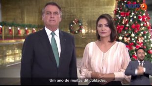 Bolsonaro e Michelle pedem que brasileiros sejam gratos, enquanto a miséria se alastra no país