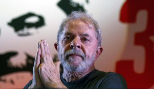 Lula é preso pela PF e o judiciário golpista