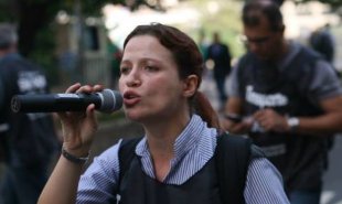 Marília Rocha denuncia ataques do governo no Congresso dos Metroviários