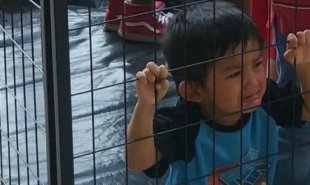 545 pais de crianças separadas deles nas fronteiras dos EUA, até hoje não foram localizados