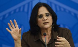 Racismo bolsonarista: Ministério de Damares apaga nota lamentando chacina no Jacarezinho