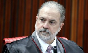 Senado confirma Aras na PGR para seguir blindando Bolsonaro