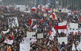 Líderes sindicais chilenos preparam uma greve nacional para 4 de novembro