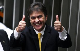 Cássio Cunha Lima: cinco minutos de fama sem custo político?