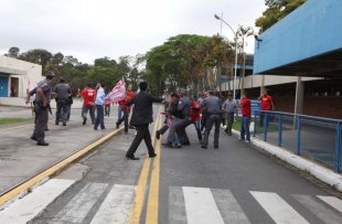 Segue a campanha salarial dos metalúrgicos em São José dos Campos