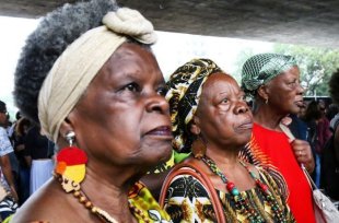 Demagogia de Bolsonaro não engana: a reforma da previdência ameaça a vida das mulheres