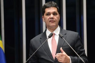 PSDB deve sair do governo Temer e pedir eleições antecipadas, diz Ferraço