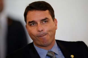 Flávio Bolsonaro desviou R$ 6 milhões em esquema de corrupção na Alerj, segundo o MP