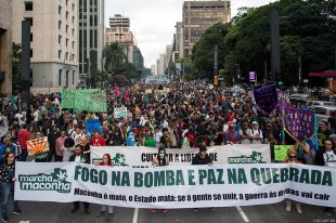 Sem polícia e sem grande mídia, Marcha da Maconha de São Paulo é a maior do país