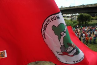 Curitiba: justiça proíbe manifestações e determina reintegração de posse do acampamento do MST
