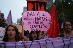 Comissão da Câmara dos deputados avança para proibir o aborto mesmo em casos de estupro