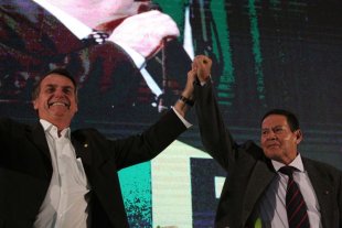 Bolsonaro e Mourão: escravistas que anunciaram acabar com nosso salário e 13º