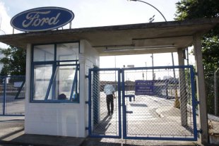 Ford fechará fábrica colocando 24 mil famílias na rua, após acordo com sindicato da CUT
