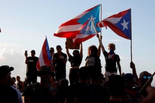 A polícia reprimiu uma massiva manifestação contra o Governo de Porto Rico