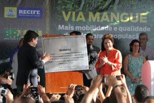 Dilma inaugura Via Mangue e discursa pela unidade entre governos