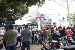 Trabalhadores do Detran-RN fazem ato em Mossoró e arrancam negociação com Fátima Bezerra 