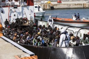 Aumenta o número de refugiados mortos em naufrágios