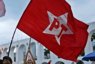 Neste 8 de março, PT e CUT permanecem paralisados ante os ataques de Bolsonaro