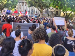 Professores do estado e município tomam as ruas no Rio de Janeiro pelo piso salarial e contra o NEM 
