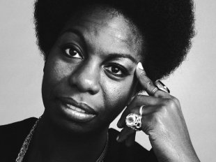 Mulher, negra e lutadora: Nina Simone, um exemplo de força para as mulheres que se dedicam a uma vida revolucionária