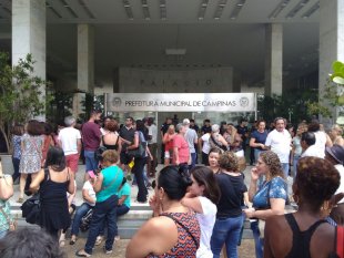 Servidores realizam expressivo ato e desafiam Jonas em Campinas