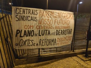 Metroviários de São Paulo amanhecem em greve neste 14J