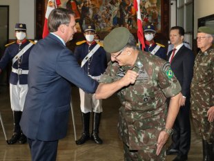 Fortalecendo autoritarismo, PGR defende que militares da ativa ocupem cargos de ministro