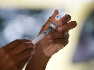 Estado de MG só aplicou metade das vacinas que recebeu