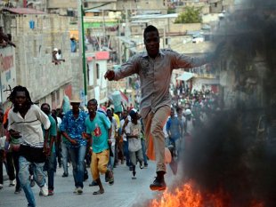 Haiti: primeira vitória “da rua” contra o candidato de Washington