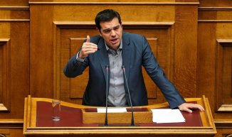 Parlamento grego aprova a austeridade proposta por Tsipras em troca do terceiro resgate