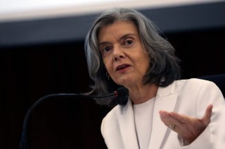 Juízes não ganham ‘em excesso', diz Cármen Lúcia, mesmo após aumento para R$ 39 mil