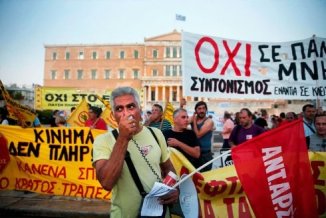 Militantes anticapitalistas gregos são presos por protestar contra o pacto de colonização