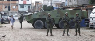 Começa operação na favela Kelson's com forças armadas a mando de Temer